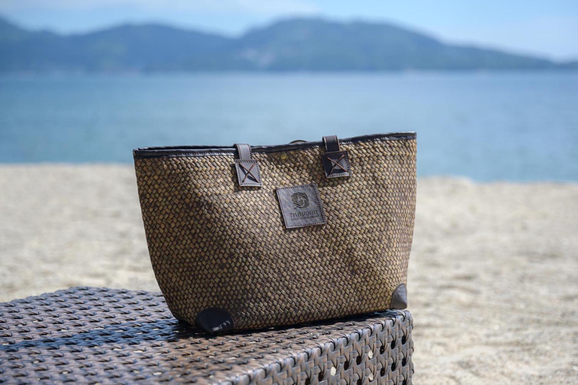 Thavorn Beach Village Resort & Spa Phuket Kamala Beach Esterno foto A bag made of abaca