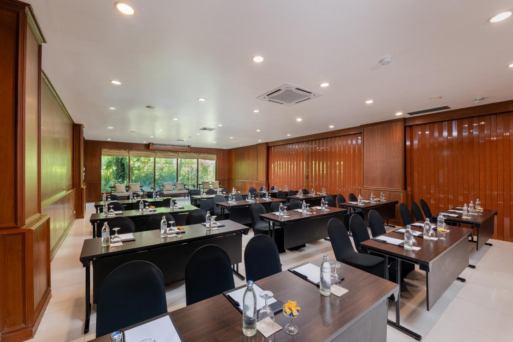 Thavorn Beach Village Resort & Spa Phuket Kamala Beach Esterno foto Meeting room